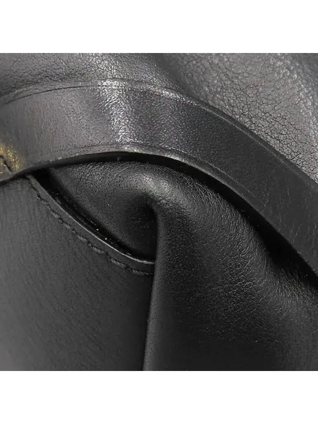 3903381 shoulder bag