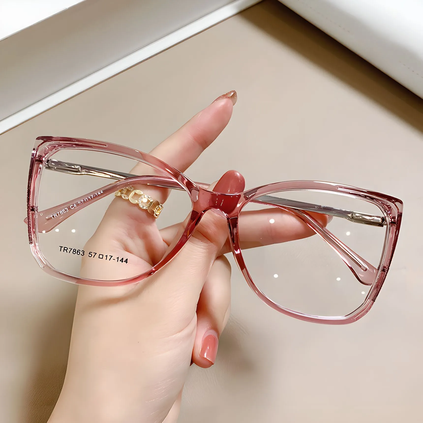 TXOME Irene Oval Glasses
